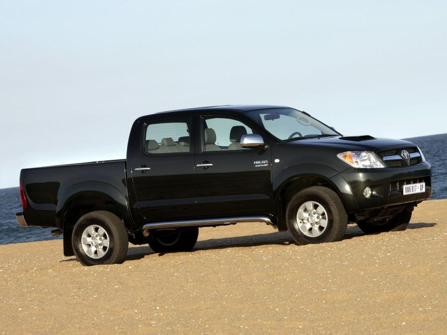  Toyota Hilux Double Cab 2005 года  (фото 26 из 30)